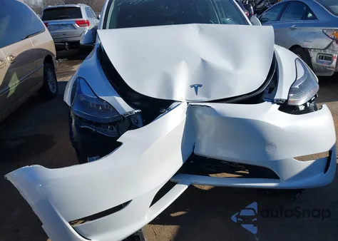 2025 Tesla Model Y Long Range Dual Motor All-Wheel Drive из США, поврежденный, VIN 7SAYGDED9SA342374